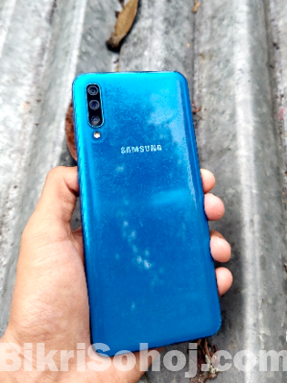 Samsung Galaxy A50 (4;64)